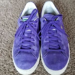 NWOT Puma Purple Suede Classic sneakers leather